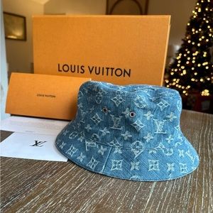 Louis Vuitton Monogram Essential Bucket Hat